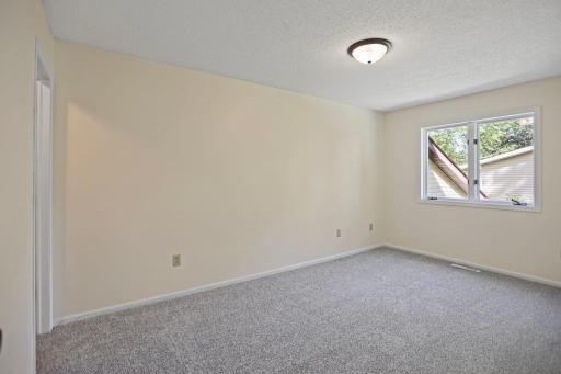 1242 Aldrich Way, Faribault, MN 55021