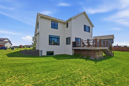Steel siding & maintenance-free deck give you peace of mind.