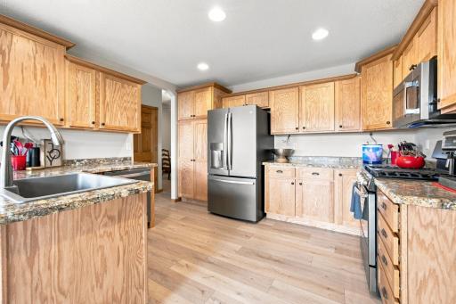 New Cabinets and Counter tops!