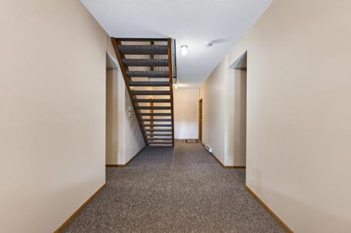 3276 greenbrier st vadnais heights_07302026_25.jpg