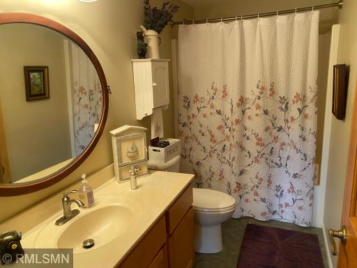 Lower Level Full Bath