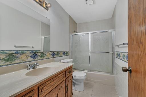 Main level full bathroom