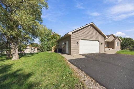 195 S Medina Street, Loretto, MN 55357