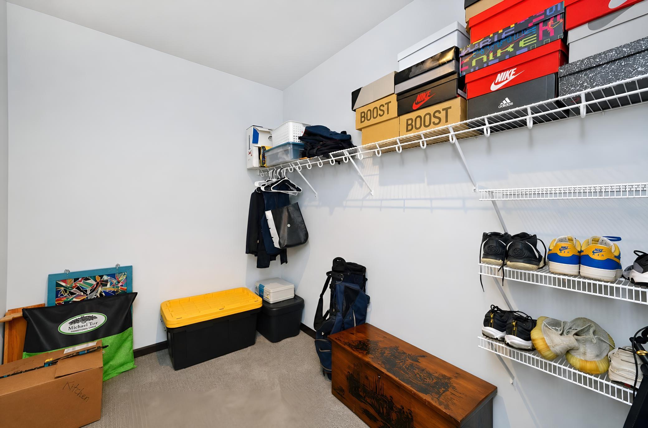 Bedroom 6 Closet