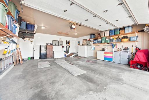1540 19th Avenue E, West Fargo, ND 58078
