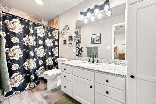 1540 19th Avenue E, West Fargo, ND 58078
