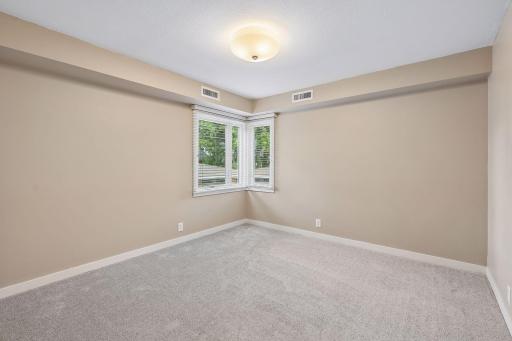 5412 France Avenue S, 112, Edina, MN 55410
