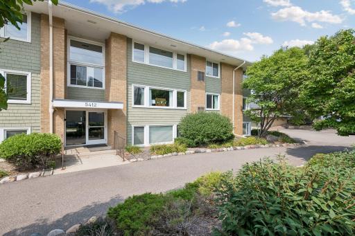 Welcome to 5412 France Ave S - steps from 50th and France, creek, parks, shops, restaurants and more