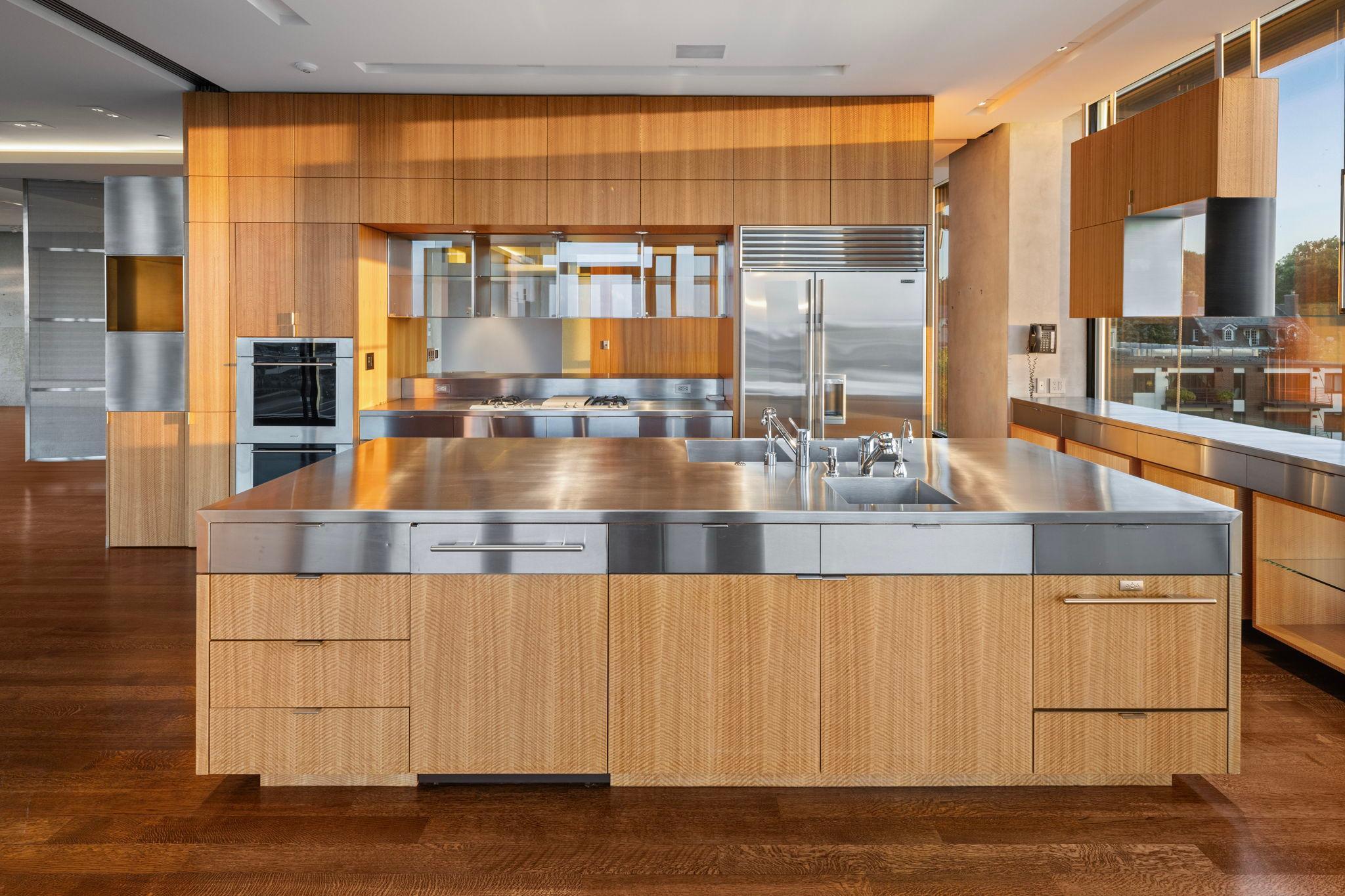Well appointed center island kitchen can be walled off from Great Room