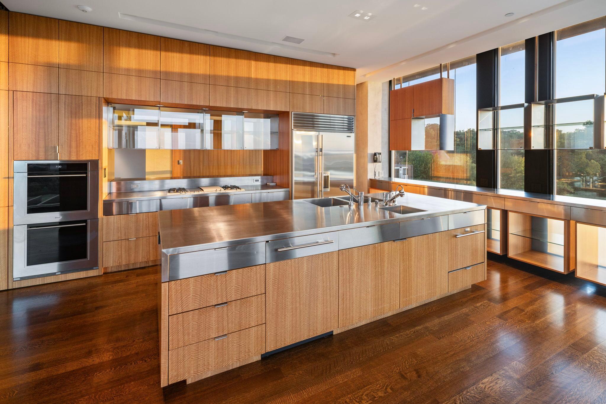 Center island kitchen