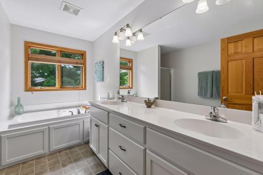1509 Lockwood Drive, Northfield, MN 55057