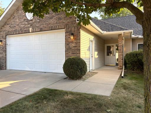 1823 Bohmbach Drive, Red Wing, MN 55066