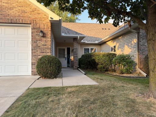 1823 Bohmbach Drive, Red Wing, MN 55066