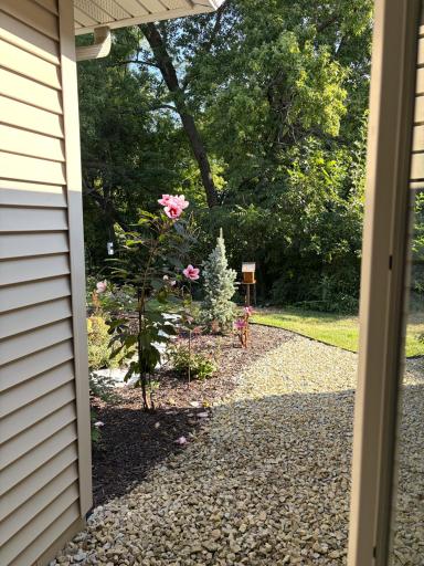 1823 Bohmbach Drive, Red Wing, MN 55066