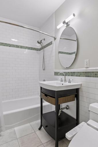3925 France Avenue S, Minneapolis, MN 55416