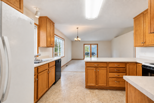 198 Cedar Cove Lane, Owatonna, MN 55060