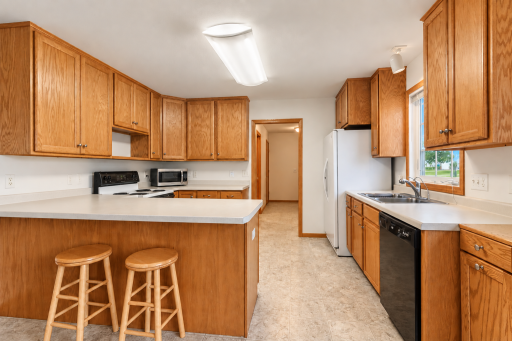 198 Cedar Cove Lane, Owatonna, MN 55060