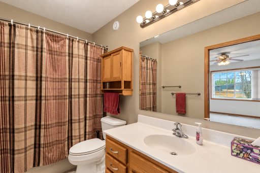198 Cedar Cove Lane, Owatonna, MN 55060