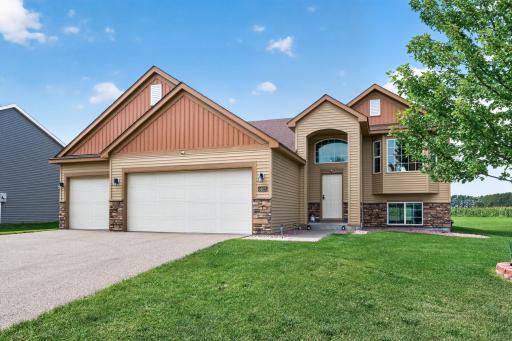 1405 Carlson Drive, Isanti, MN 55040