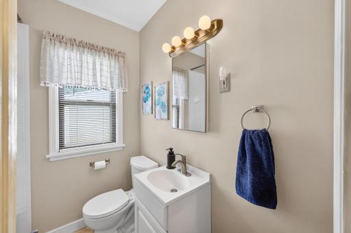1949 Nevada Avenue E, Saint Paul, MN 55119