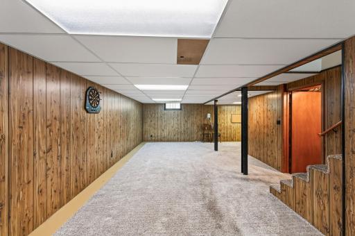 1949 Nevada Avenue E, Saint Paul, MN 55119