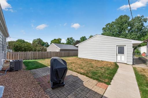 1949 Nevada Avenue E, Saint Paul, MN 55119