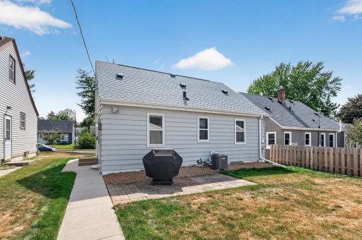 1949 Nevada Avenue E, Saint Paul, MN 55119