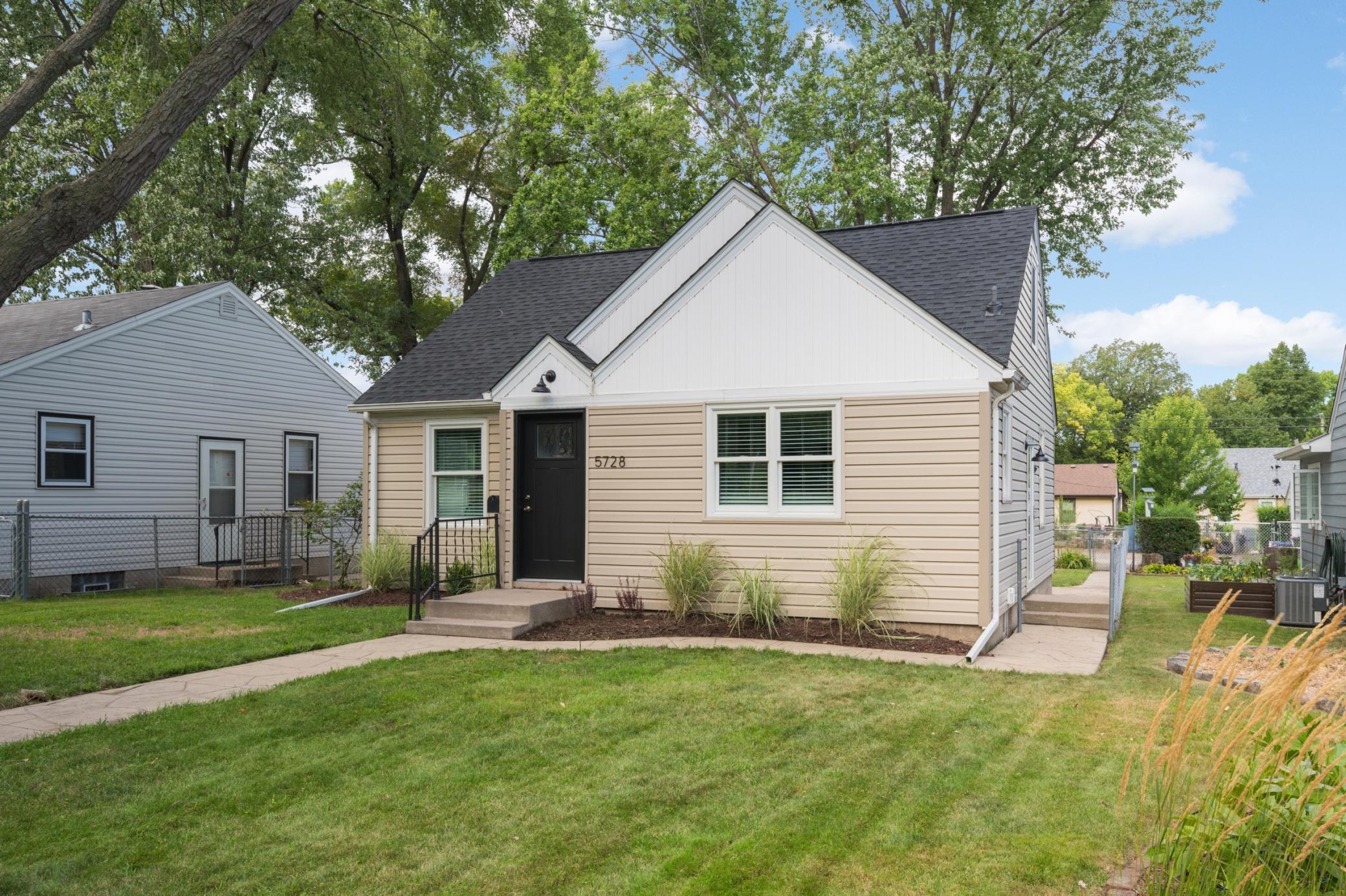 5728 41st Ave S. Minneapolis