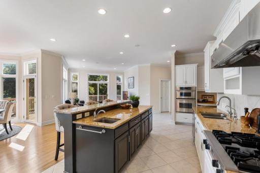 8665 Wynstone Pass, Eden Prairie, MN 55347