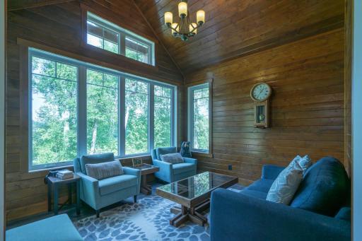 COZY SUNROOM