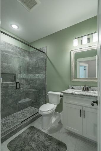 3/4 BATHROOM MAIN