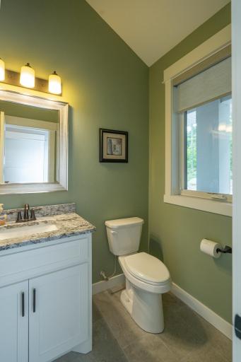 1/2 BATH