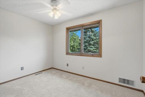 454 Oday Street S, Maplewood, MN 55119