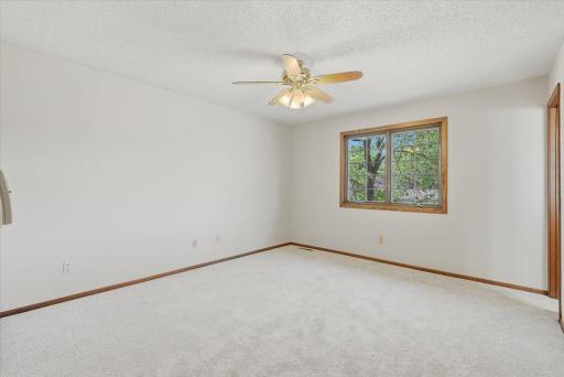 454 Oday Street S, Maplewood, MN 55119