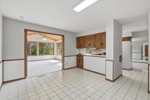 454 Oday Street S, Maplewood, MN 55119