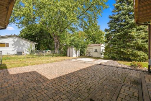 454 Oday Street S, Maplewood, MN 55119