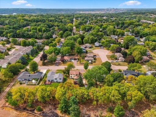 454 Oday Street S, Maplewood, MN 55119