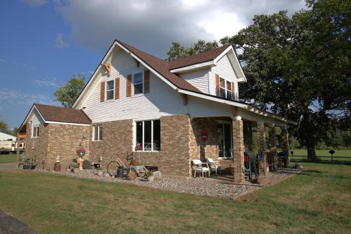3 BEDROOM 2 BATH HOME ON 15 ACRES WITH 1440 FT. RIVER FRONTAGE