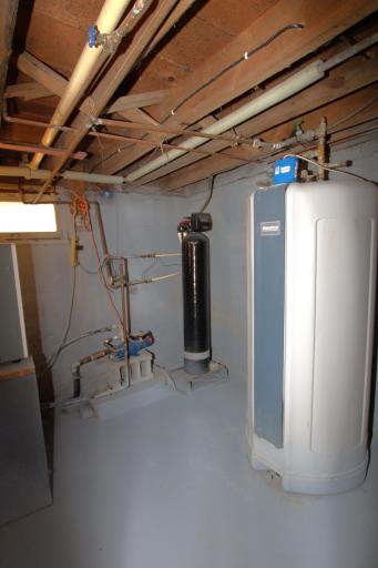BASEMENT UTILITY AREA WITH WHOLE HOUSE WATER FILTRATION