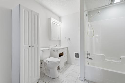 17-web-or-mls-17290_90th_Ave_N_Osseo_MN_55311_02751.jpg