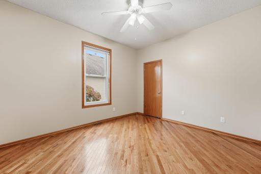18-web-or-mls-17290_90th_Ave_N_Osseo_MN_55311_02681.jpg