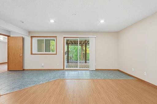 24-web-or-mls-17290_90th_Ave_N_Osseo_MN_55311_02721.jpg