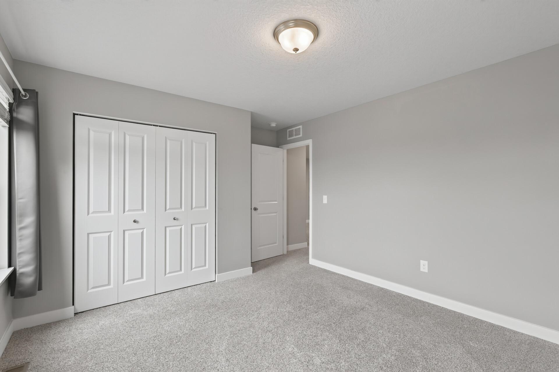 35_4350_123rd_Circle_NE35_mls.jpg