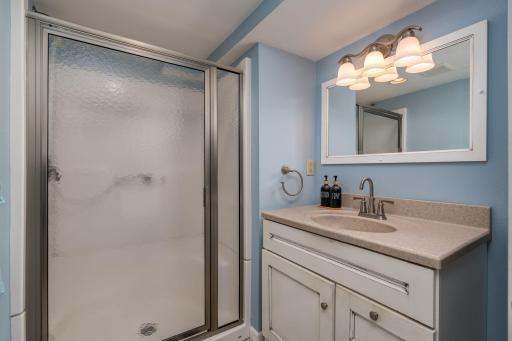 47-web-or-mls-121-bartholomew-ln.jpg