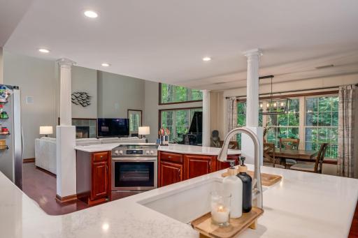 20-web-or-mls-121-bartholomew-ln.jpg