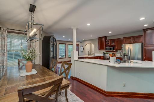 16-web-or-mls-121-bartholomew-ln.jpg