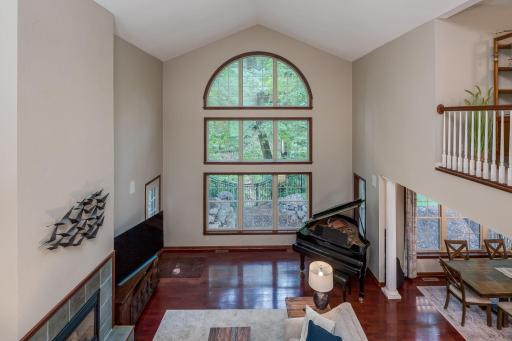 12-web-or-mls-121-bartholomew-ln.jpg