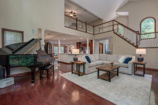 11-web-or-mls-121-bartholomew-ln.jpg
