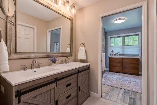 28-web-or-mls-121-bartholomew-ln.jpg