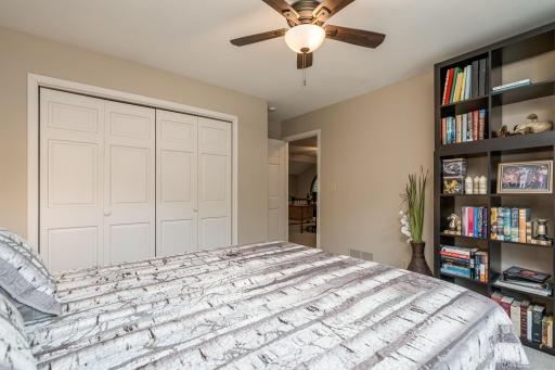 38-web-or-mls-121-bartholomew-ln.jpg